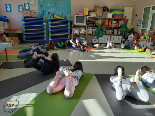Yoga depuis mars pour les élèves de CE et CM